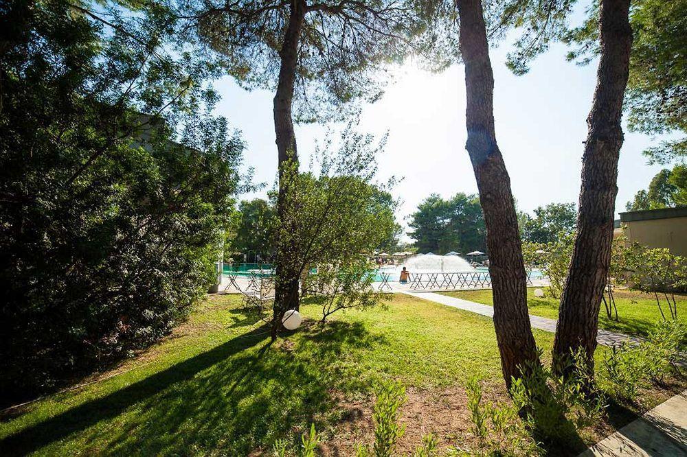 Alborèa Ecolodge Resort Castellaneta Marina Esterno foto